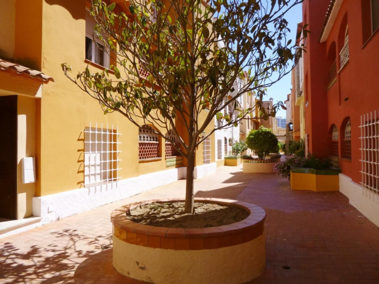 Basic Comfort Apartment Gran Reserva 0103 Empuriabrava Dış mekan fotoğraf